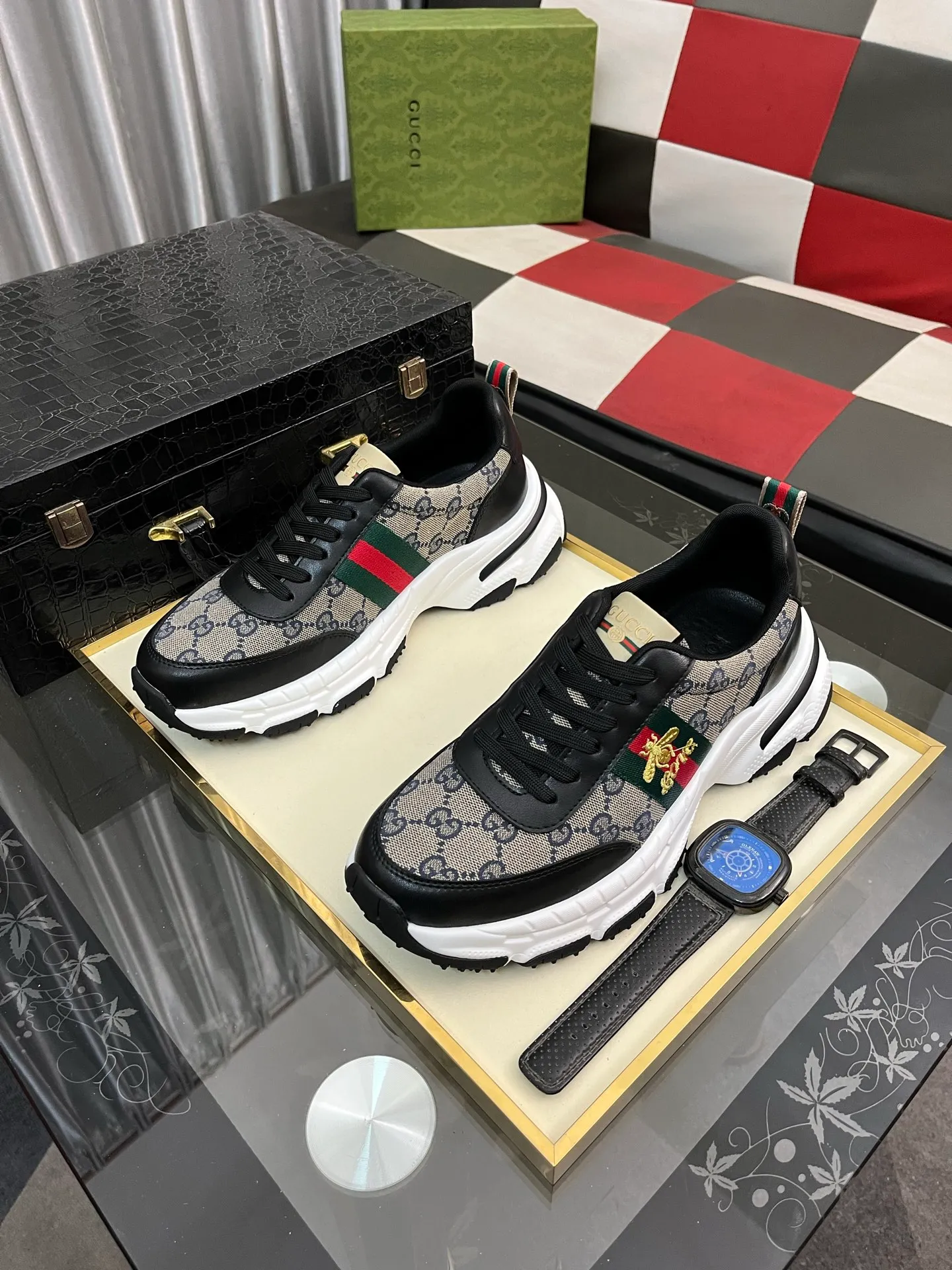 Men's Men's Shoes 💰458⌚️⌚️《Gucci*》The latest hot-selling casual shoes, top brand [seduce] luxury~purchase, top~quality. [Strong] The upper is made of imported breathable cowhide with material ➕ breathable sheepskin feet (•) and fine workmanship. Original stylish and stylish soft rubber wear-resistant and non-slip outsole, light and comfortable on the foot, size: 38-443️⃣colors available